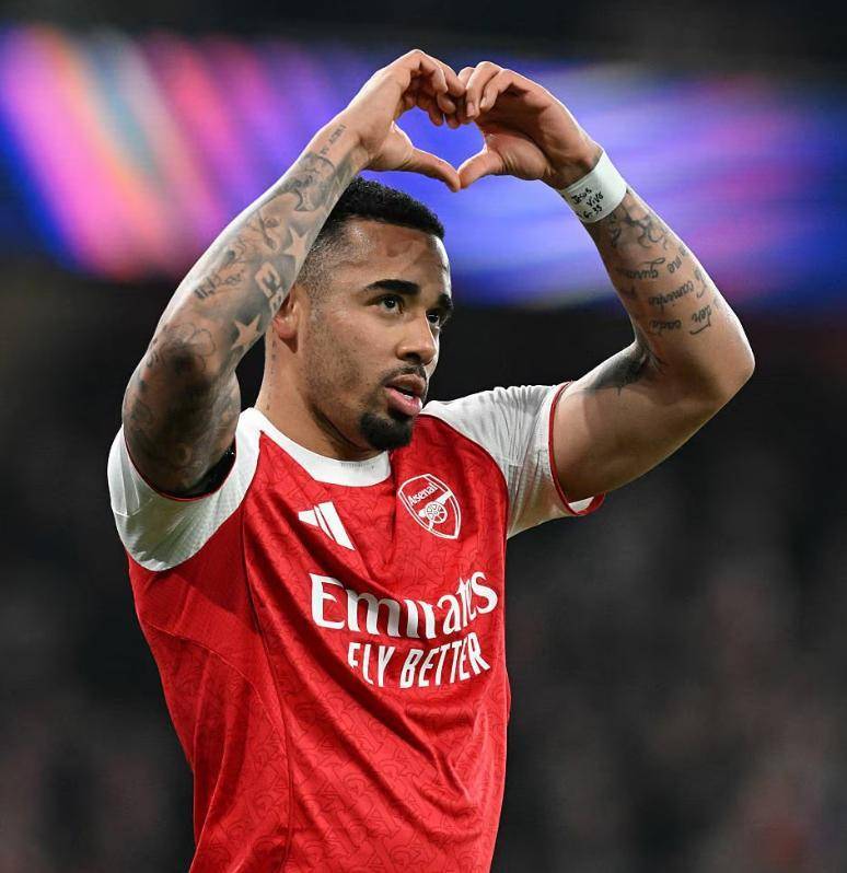 埃泽助攻双响热苏斯造2球,阿森纳4-0晋级足总杯16强,刷爆英超纪录