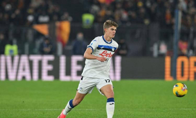 一日意甲最新动态:国米真出售巴斯托尼,米兰续约美国队长指日可待